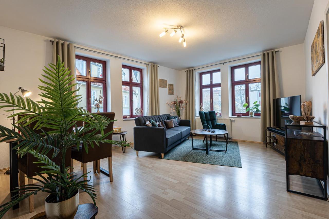Naumburger Charme "Schwarzes Gold" Apartment Naumburg  Bagian luar foto